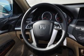 2012款广汽本田雅阁2.0SE