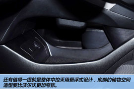 2012款一汽丰田普锐斯1.8L