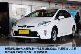 2012款一汽丰田普锐斯1.8L豪华先进版