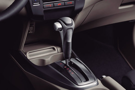 2012款广汽本田锋范