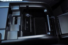 2012款福特野马Shelby