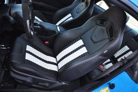 2012款福特野马Shelby