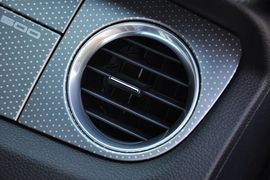 2012款福特野马Shelby