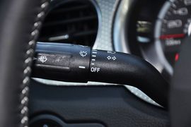 2012款福特野马Shelby