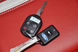 2012款福特野马GT