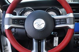 2012款福特野马GT