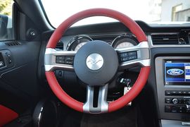 2012款福特野马GT