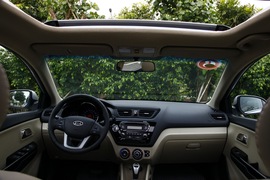 2012款起亚K2两厢深圳试驾实拍