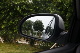 2012款起亚K2两厢深圳试驾实拍