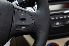 2012款起亚K2两厢深圳试驾实拍