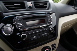 2012款起亚K2两厢深圳试驾实拍