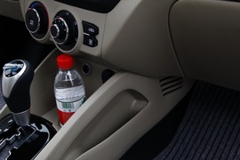 2012款起亚K2两厢深圳试驾实拍