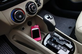 2012款起亚K2两厢深圳试驾实拍