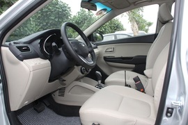 2012款起亚K2两厢深圳试驾实拍