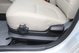 2012款起亚K2两厢深圳试驾实拍