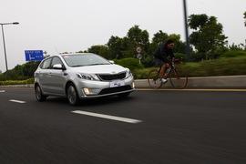 2012款起亚K2两厢深圳试驾实拍