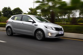 2012款起亚K2两厢深圳试驾实拍