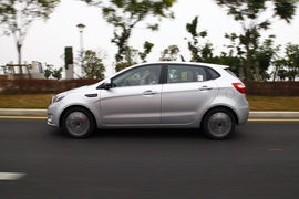 2012款起亚K2两厢深圳试驾实拍