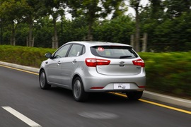 2012款起亚K2两厢深圳试驾实拍