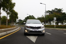 2012款起亚K2两厢深圳试驾实拍