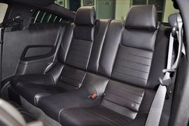 2012款福特野马V6