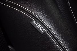2012款福特野马V6