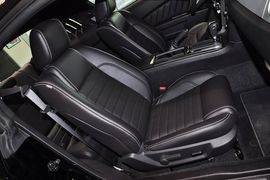 2012款福特野马V6