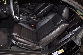 2012款福特野马V6