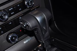 2012款福特野马V6