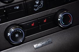 2012款福特野马V6