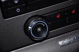 2012款福特野马V6