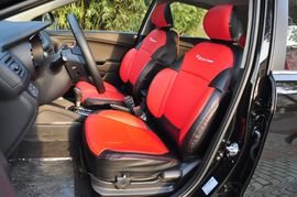 2012款起亚K2两厢1.6L