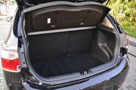 2012款起亚K2两厢1.6L