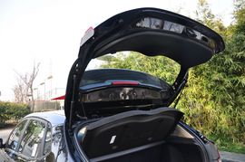 2012款起亚K2两厢1.6L