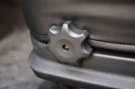 2012款起亚K2两厢1.6L