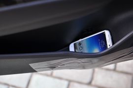 2012款起亚K2两厢1.6L