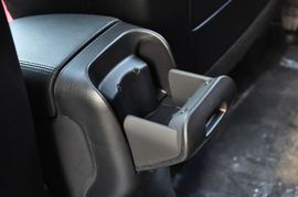 2012款起亚K2两厢1.6L