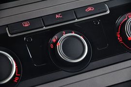 2011款大众途安1.4TSI