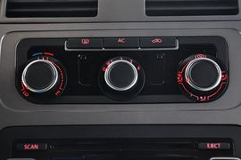 2011款大众途安1.4TSI