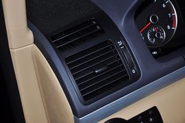 2011款大众途安1.4TSI