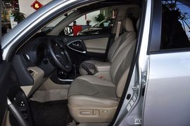 2011款丰田RAV4