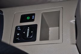 2011款丰田RAV4