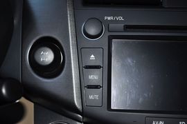 2011款丰田RAV4