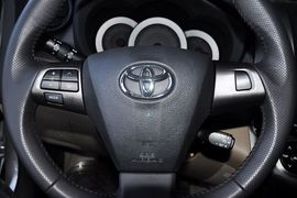 2011款丰田RAV4