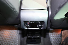 :2012款大众夏朗2.0TSI舒适型到店实拍