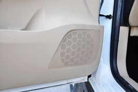 2012款中华V5