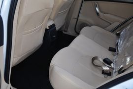 2012款中华V5