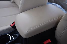 2012款中华V5