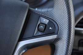 2012款中华V5