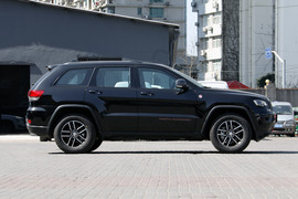 2017款Jeep大切诺基